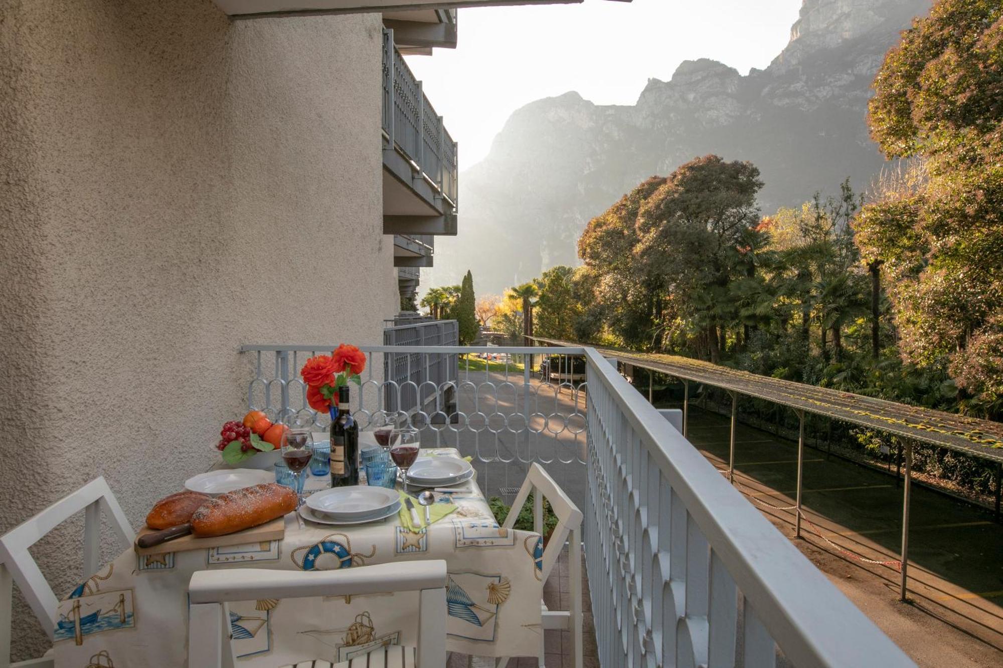 Residenza Lago D'Argento - Happy Rentals Riva del Garda Buitenkant foto